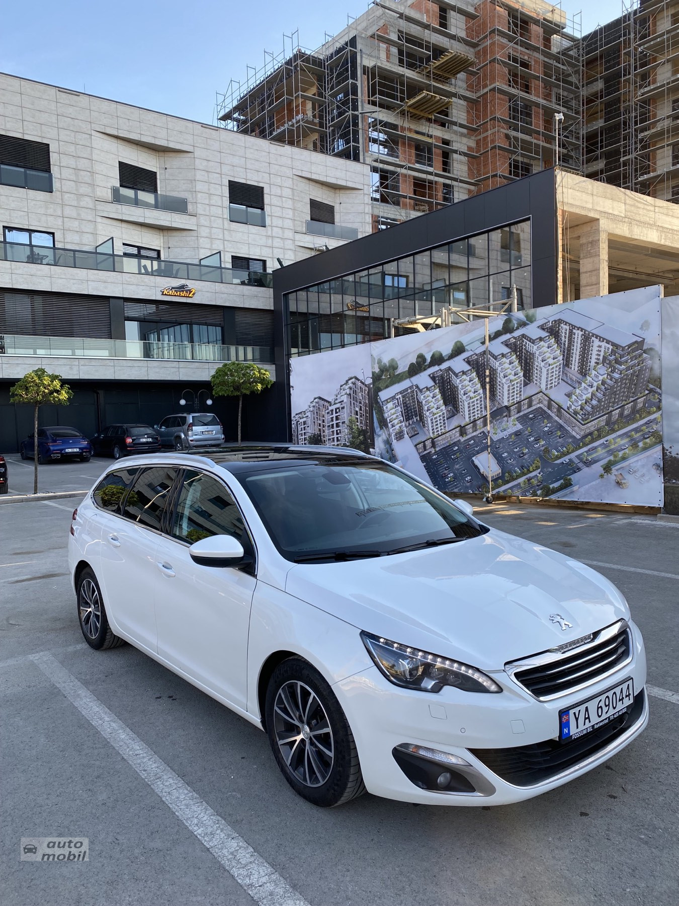 Shitet Ndrohet Peugeot 308