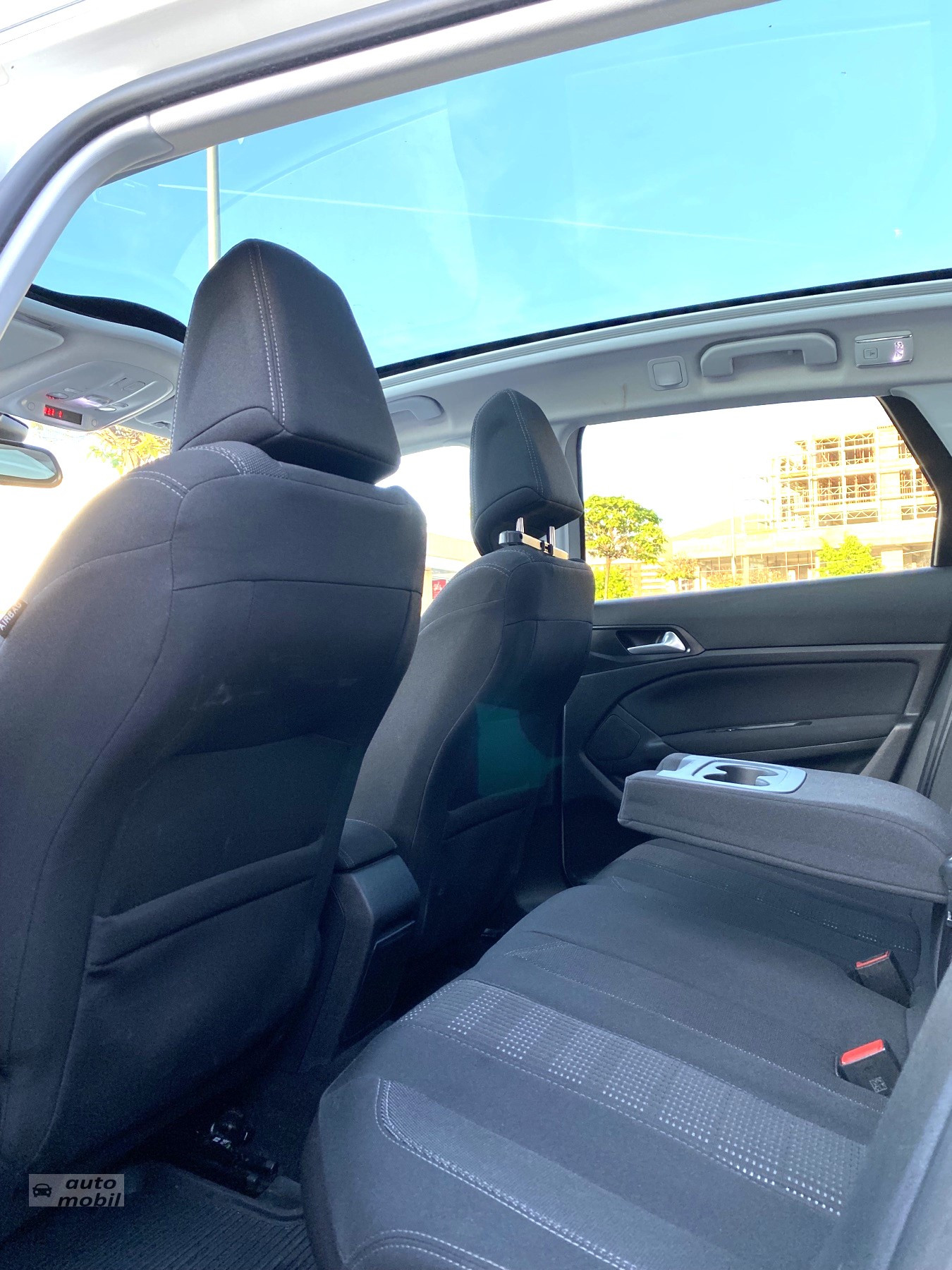 Shitet Ndrohet Peugeot 308