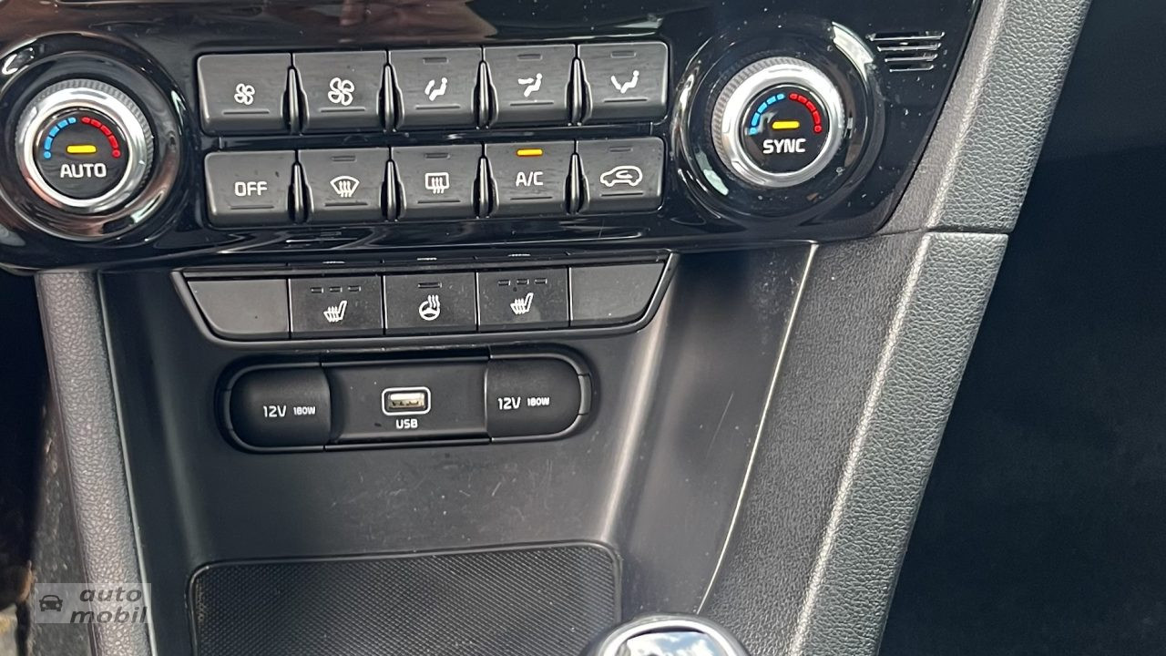 KIA Sportage Black Edition 2WD