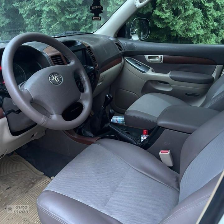 Toyota Land Cruiser 2.7 Gasoline