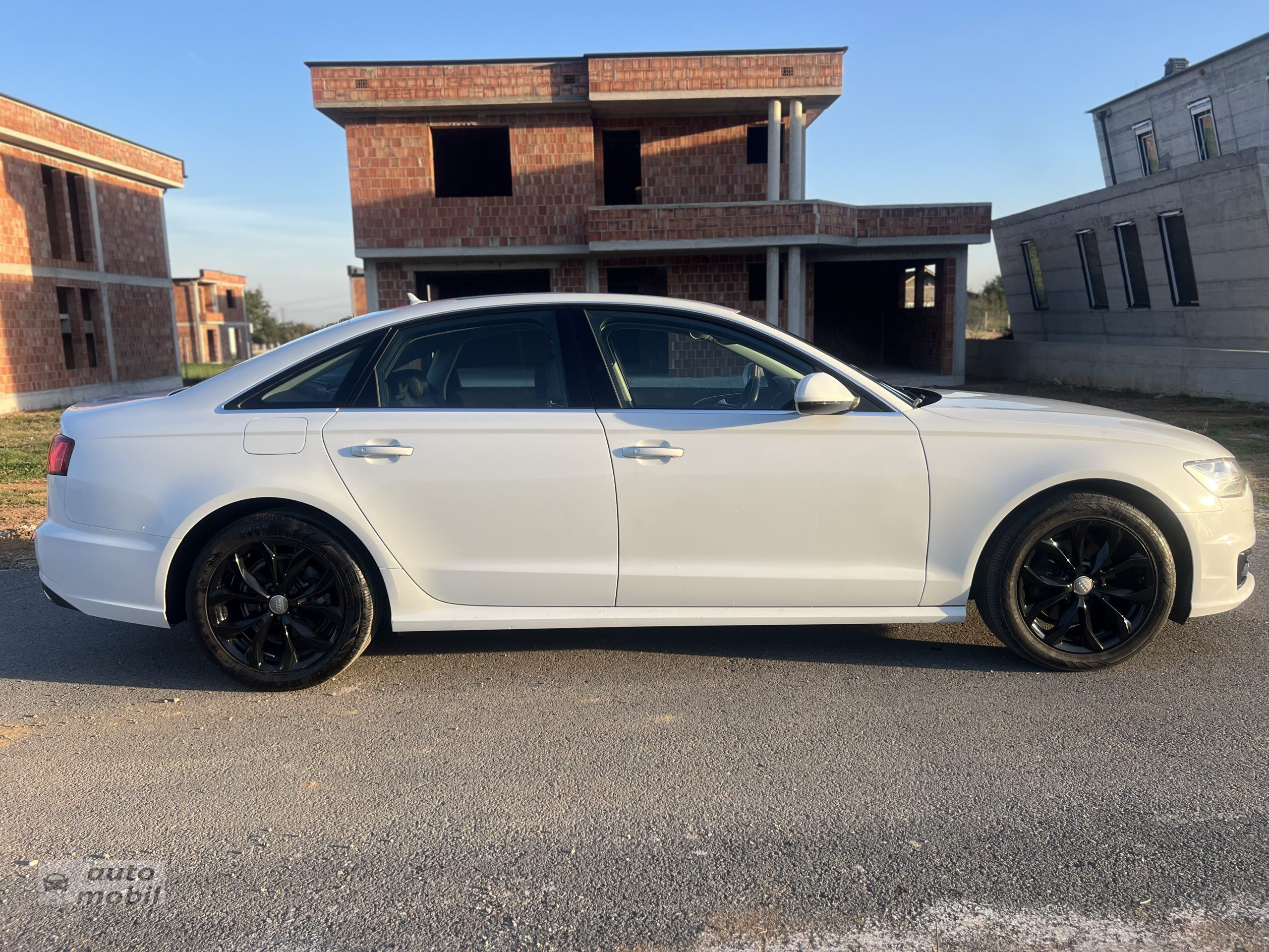 🔘Audi A6 35 TDI 2.0 MatriX 2015