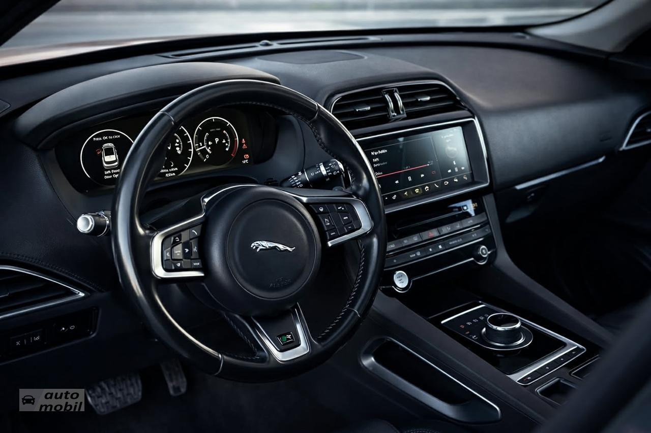 Jaguar F Pace R Sport